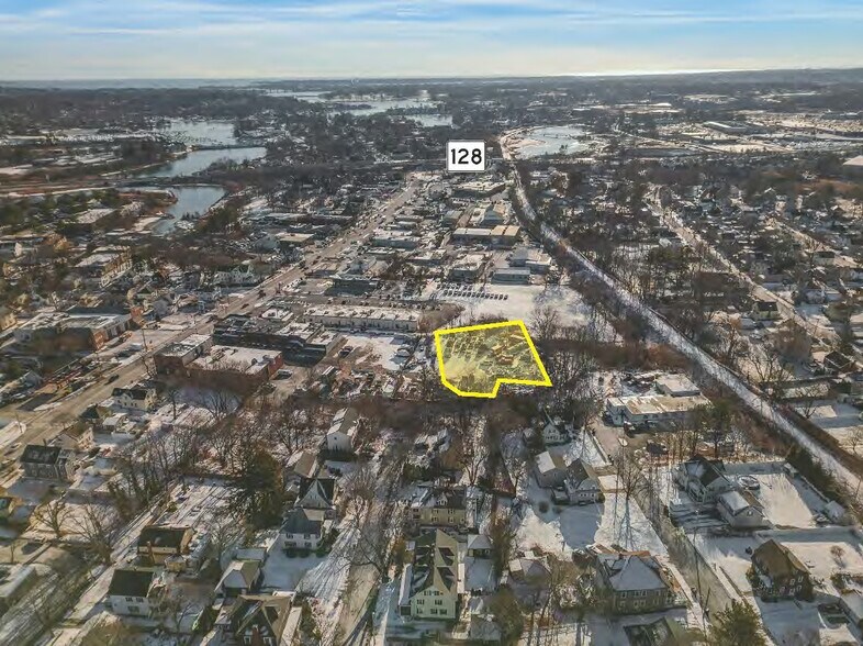 22 Warren St, Danvers, MA à vendre - Photo de l’immeuble – Image 2 sur 3