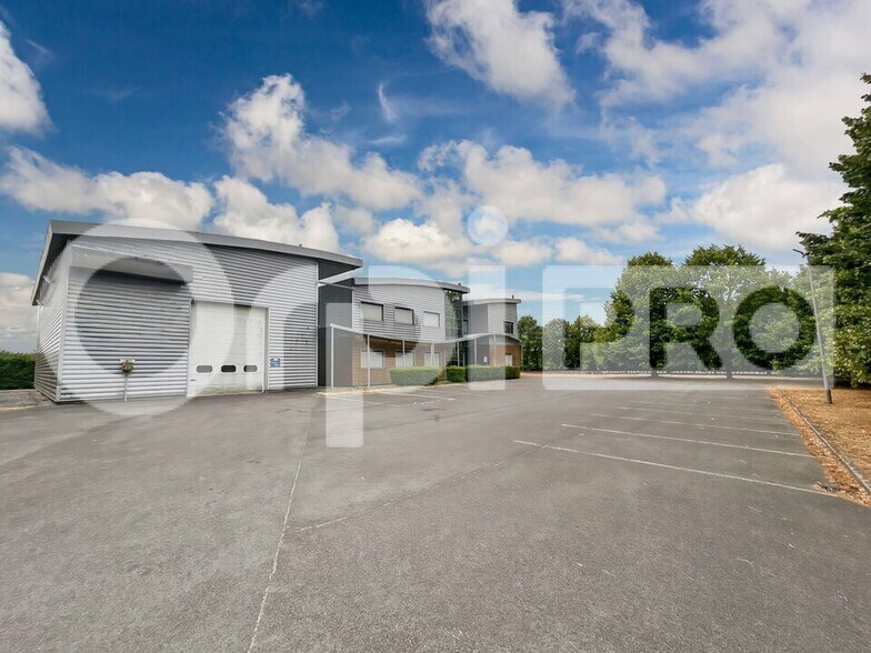 Local d'activités dans Dechy à vendre - Photo de l’immeuble – Image 3 sur 12
