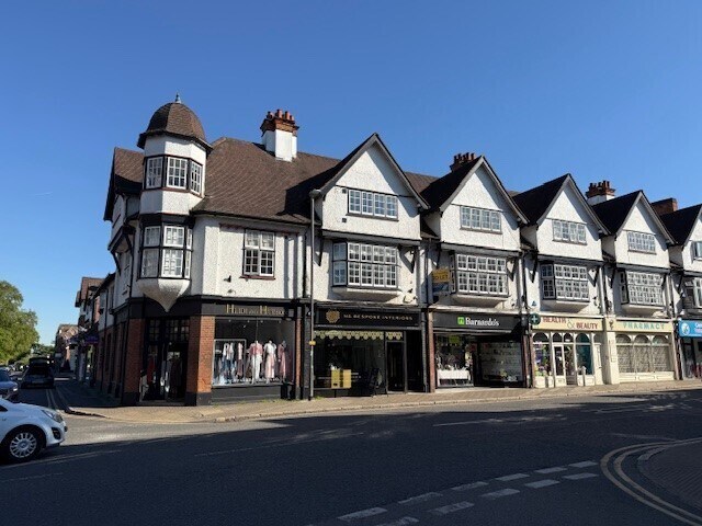68 Packhorse Rd, Gerrards Cross à vendre - Photo de l’immeuble – Image 2 sur 9