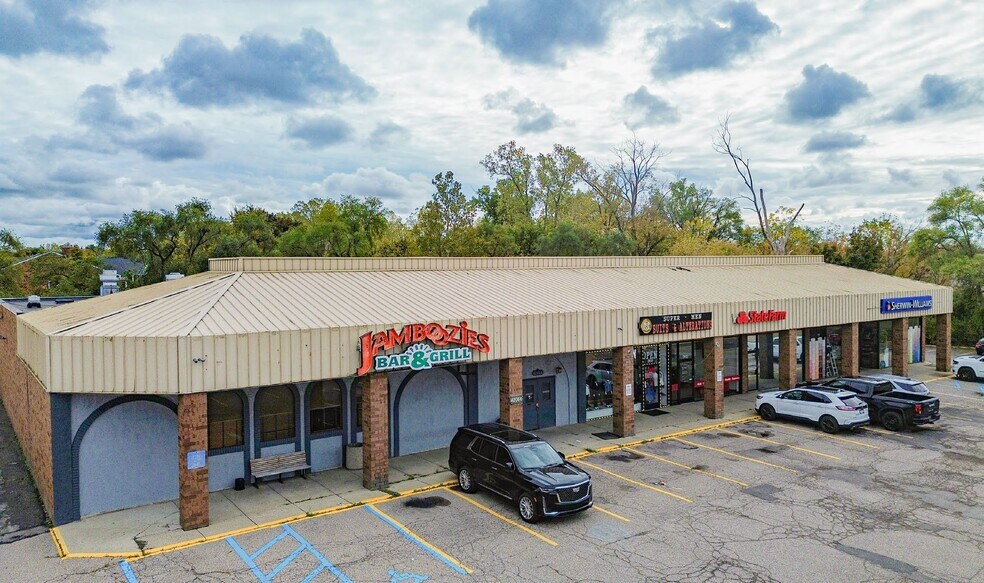 42042-42066 Van Dyke Ave, Sterling Hts, Sterling Heights, MI à louer - Photo de l’immeuble – Image 1 sur 4