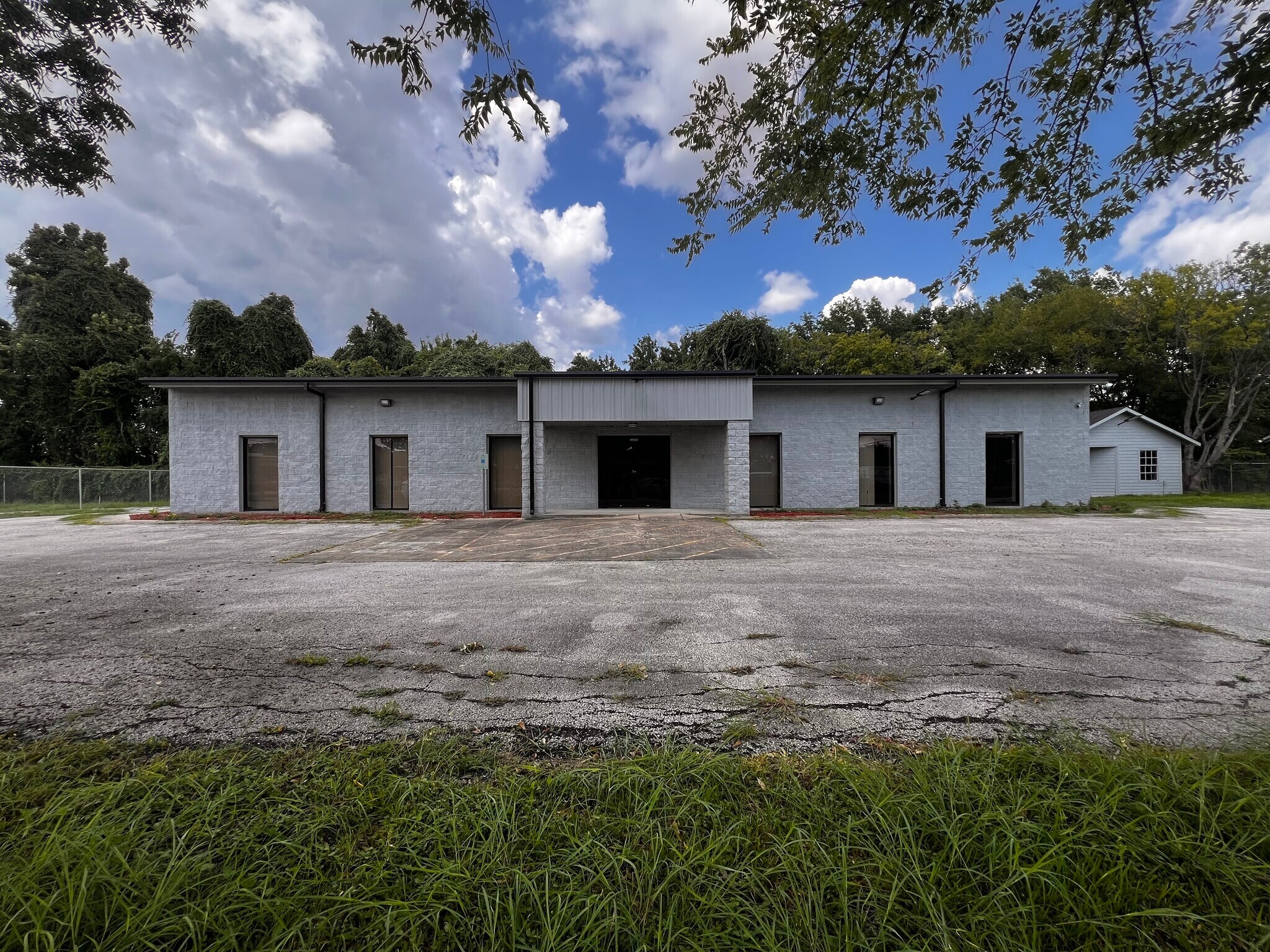 11950 Alief Clodine Rd, Houston, TX à louer Photo principale– Image 1 sur 28