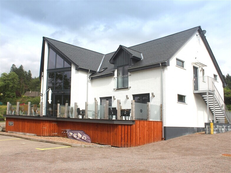 The Corran Restaurant, Bar and Rooms, Fort William à vendre - Photo de l’immeuble – Image 2 sur 27