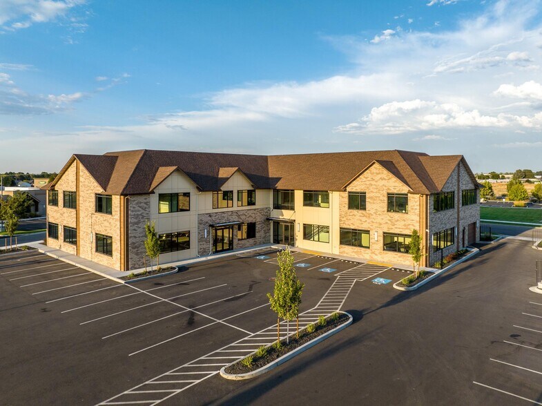 30 S Louisiana St, Kennewick, WA à louer - Photo de l’immeuble – Image 1 sur 3