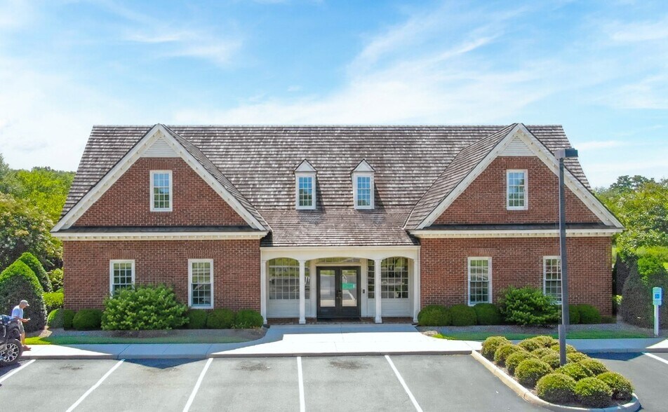 22468 Lankford Hwy, Cape Charles, VA à vendre - Photo de l’immeuble – Image 1 sur 2