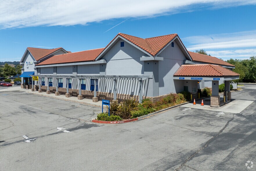 16000 Monterey St, Morgan Hill, CA à vendre - Photo de l’immeuble – Image 2 sur 6
