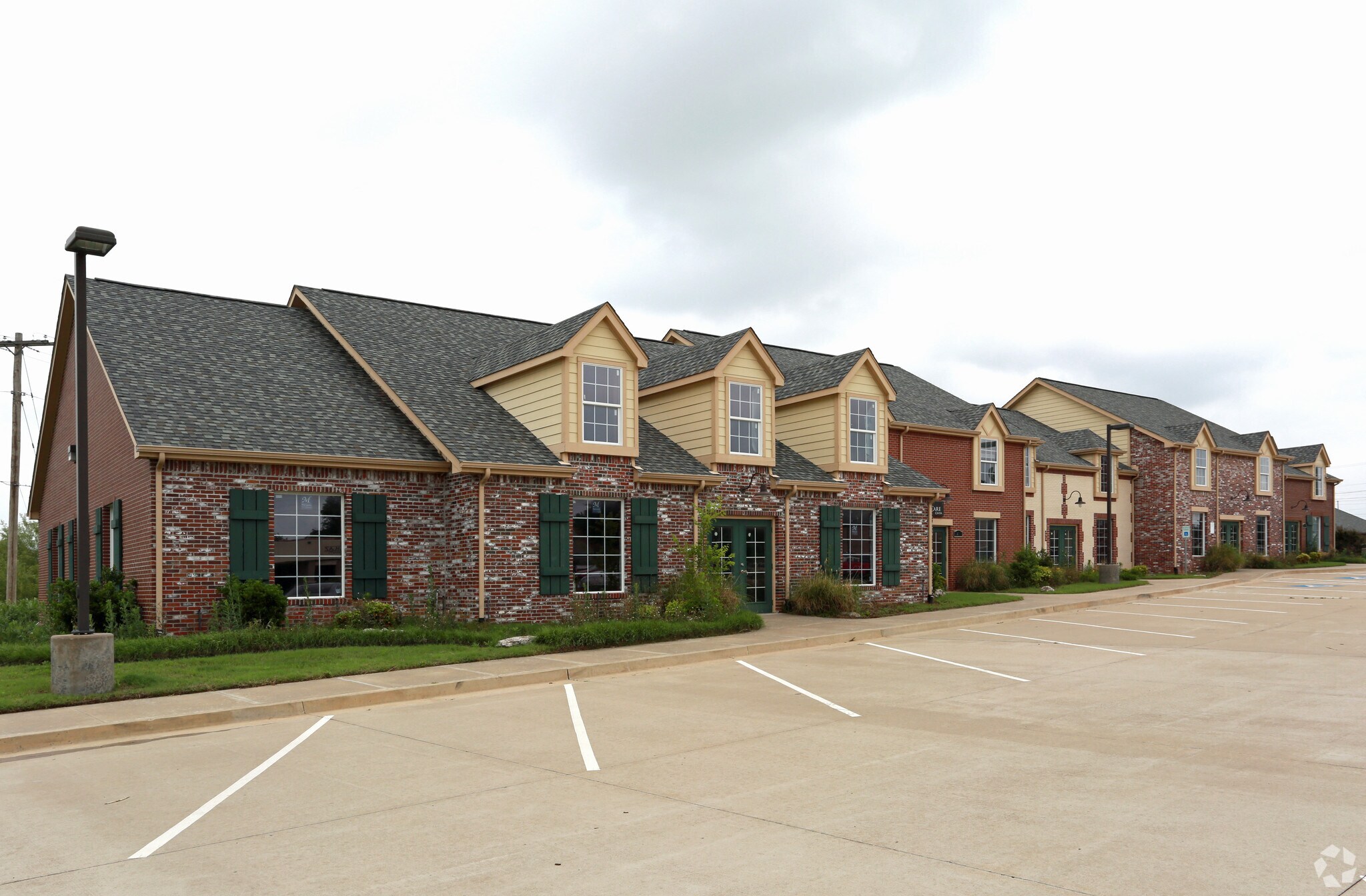 2400-2416 W Detroit St, Broken Arrow, OK à vendre Photo principale– Image 1 sur 35