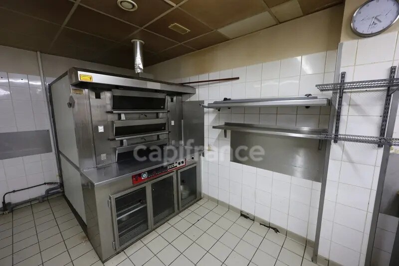 Local commercial dans Poitiers à vendre - Photo de l’immeuble – Image 2 sur 6