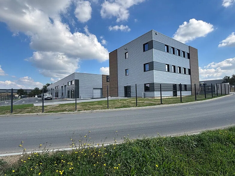 Local commercial dans Cholet à vendre - Photo de l’immeuble – Image 3 sur 6