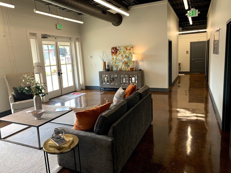 1701 28th Ave S, Homewood, AL à vendre - Photo de l’immeuble – Image 3 sur 17