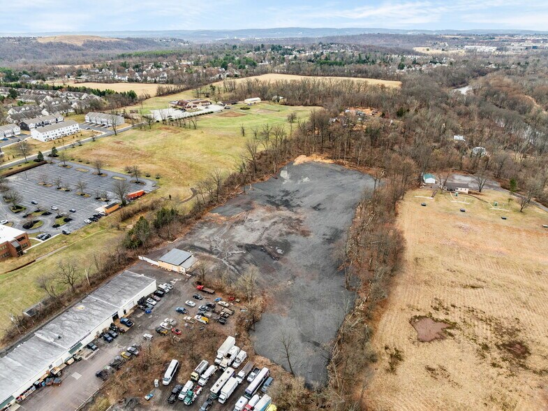 3938 Ridge Pike, Collegeville, PA à louer - Photo de l’immeuble – Image 3 sur 28