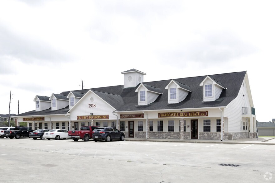 Tranquility Center -Pearland portefeuille de 4 biens à vendre sur LoopNet.fr - Photo principale – Image 2 sur 7