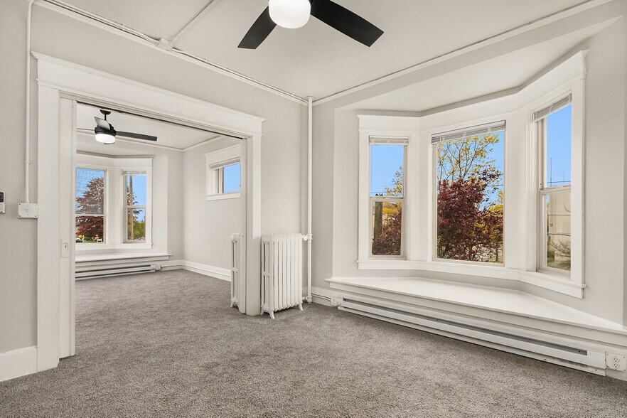 2501 Colby Ave, Everett, WA à vendre - Photo de l’immeuble – Image 3 sur 13