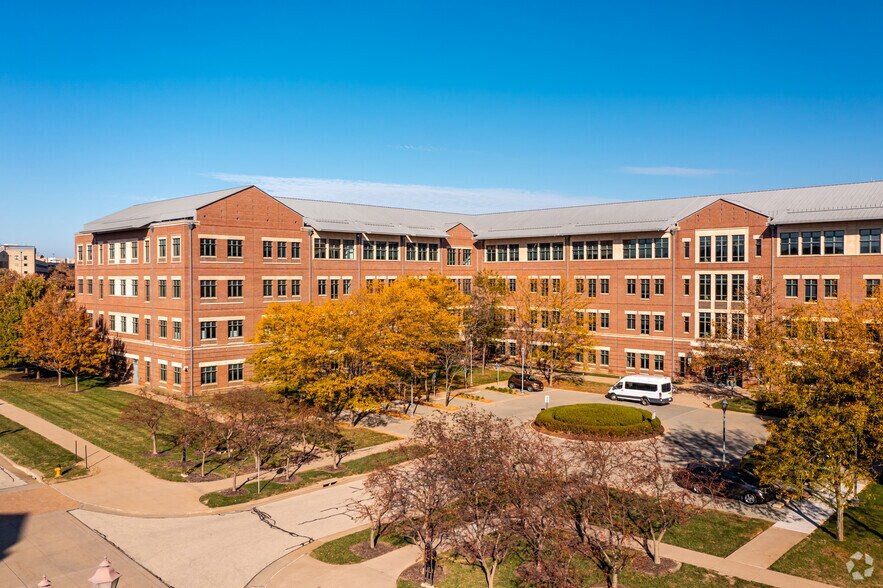 6300 Sprint Pky, Overland Park, KS à louer - Photo principale – Image 1 sur 25