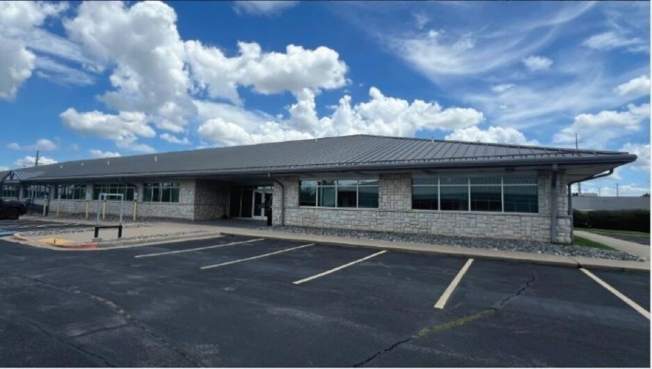 2501 Technology Dr, Bentonville, AR à louer Photo intérieure– Image 1 sur 1