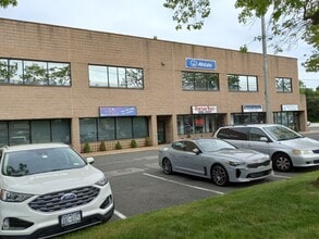 375 Commack Rd, Deer Park, NY à louer Photo de l’immeuble– Image 1 sur 7