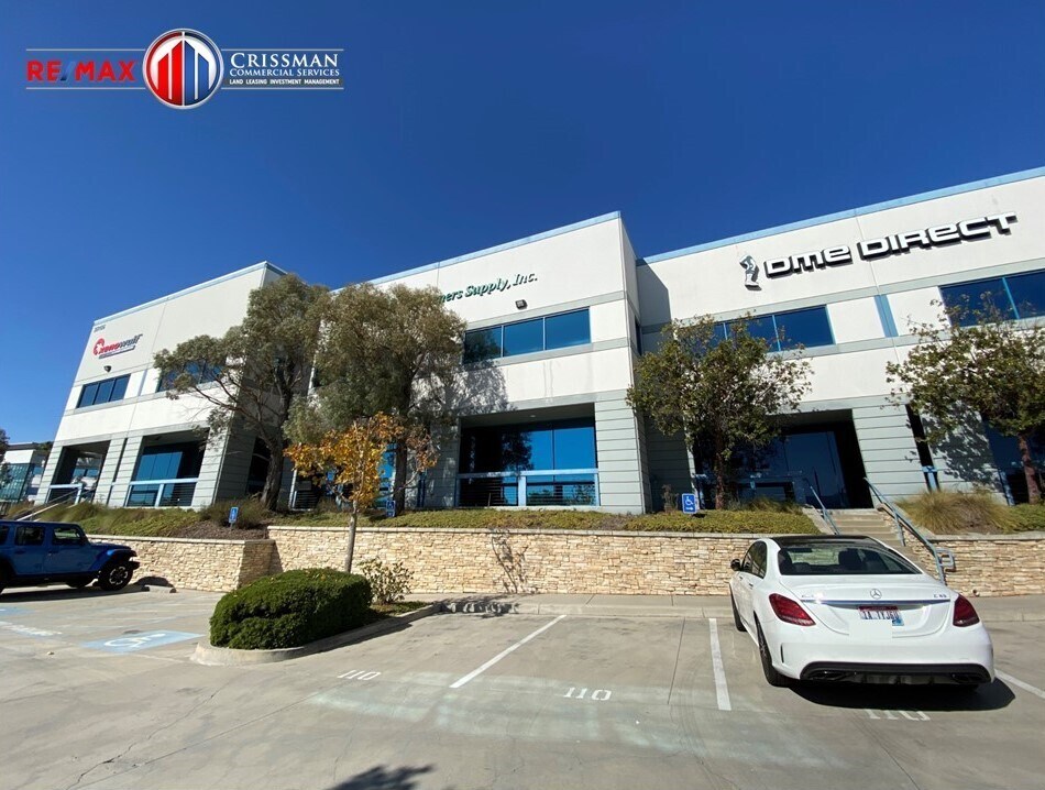 28486 Westinghouse Pl, Valencia, CA à louer Photo principale– Image 1 sur 10