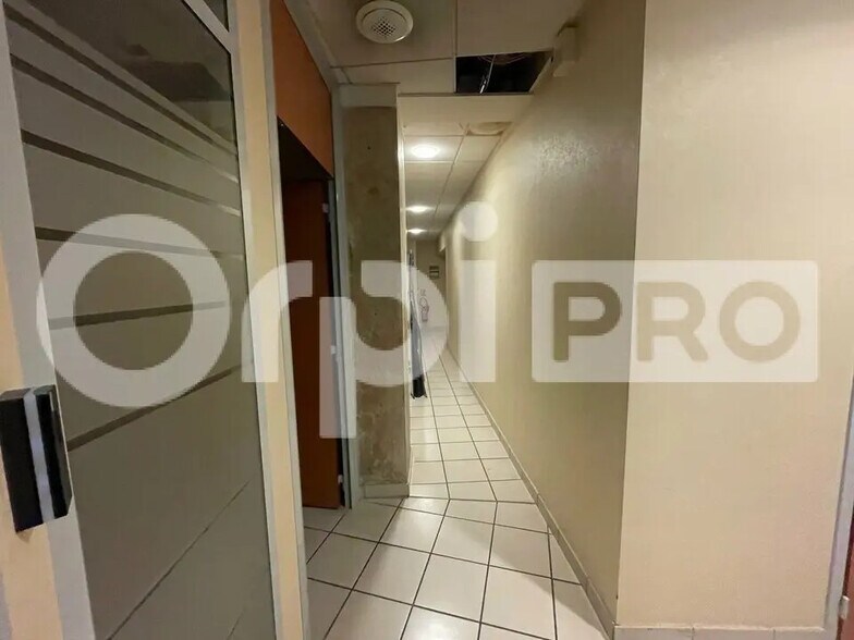 Local commercial dans Villefranche-sur-Saône à louer - Photo intérieure – Image 3 sur 5