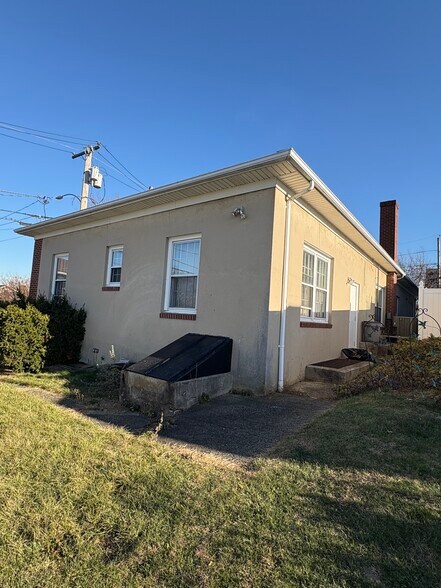 141 Main St, South River, NJ à vendre - Photo de l’immeuble – Image 3 sur 32