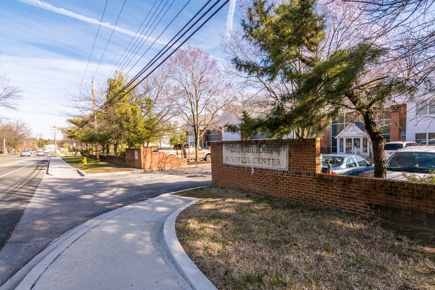 645 Baltimore Annapolis Blvd, Severna Park, MD à louer - Photo de l’immeuble – Image 3 sur 6
