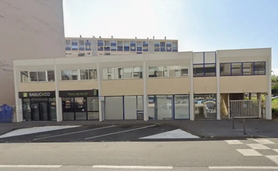 Local commercial dans Pau à vendre Photo principale– Image 1 sur 2