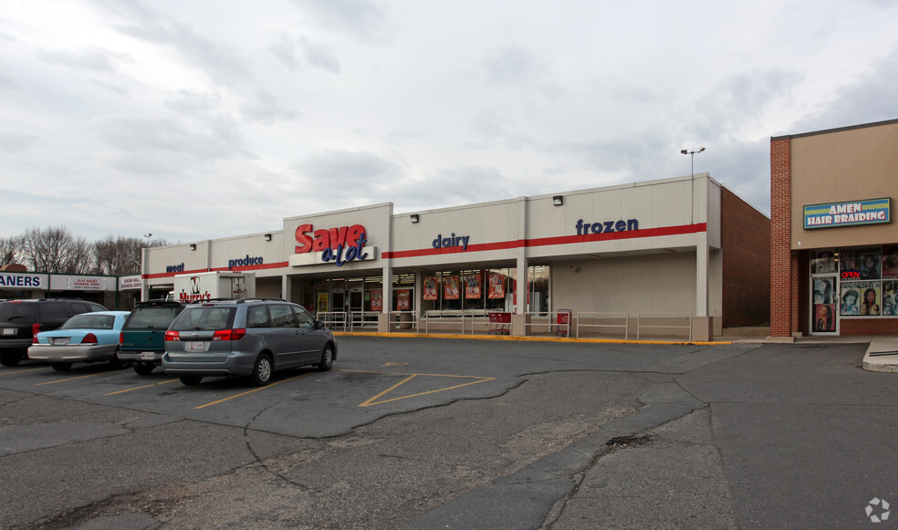 6309 Livingston Rd, Oxon Hill, MD à louer - Photo principale – Image 1 sur 2