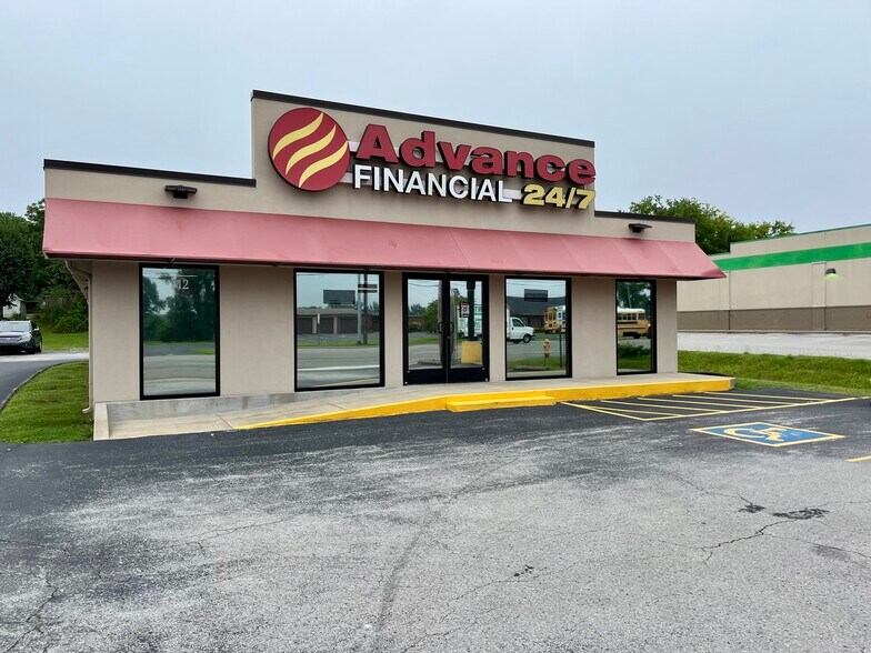 712 S Broadway St, Portland, TN à louer - Photo de l’immeuble – Image 2 sur 4