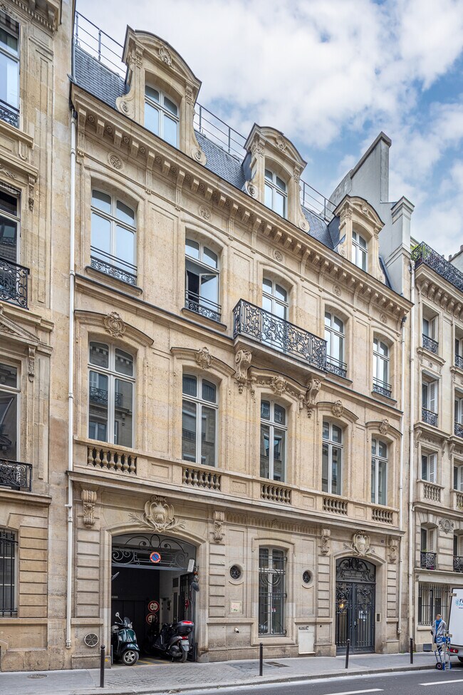 Plus de détails pour 38 Rue La Bruyère, Paris - Coworking à louer