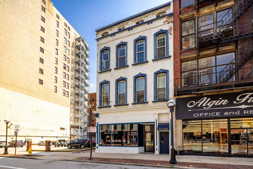 814-816 Main St, Cincinnati, OH à louer - Photo de l’immeuble – Image 2 sur 10