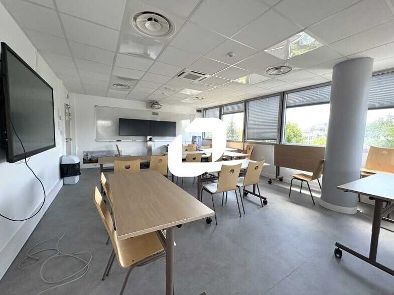 Bureau dans Vélizy-Villacoublay à louer - Photo intérieure – Image 3 sur 12
