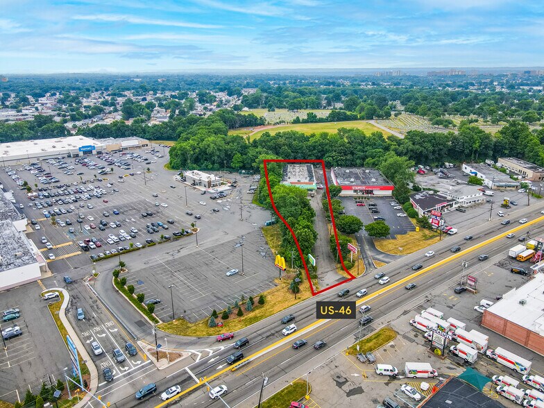 217 Us Highway 46, Saddle Brook, NJ à vendre - Photo de l’immeuble – Image 3 sur 28