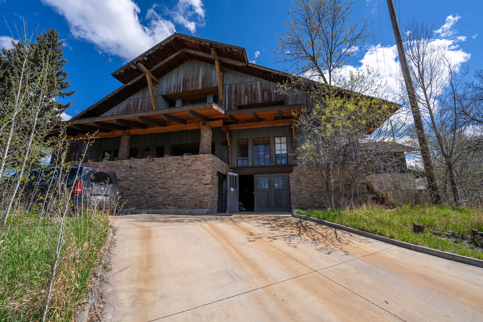 3 Anaconda Hills Dr, Black Eagle, MT à vendre Photo principale– Image 1 sur 24