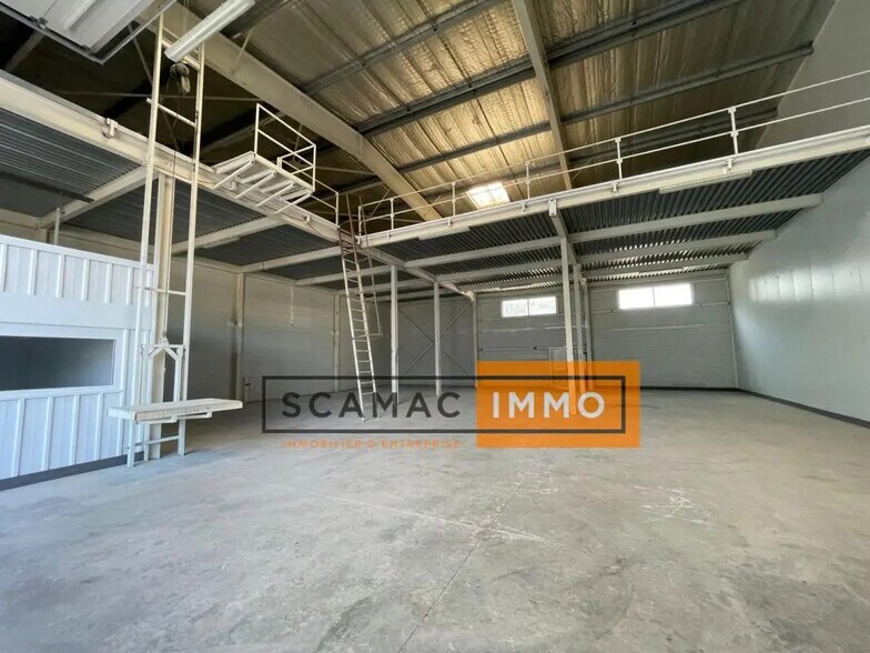 Industriel/Logistique dans Gémenos à louer - Photo de l’immeuble – Image 2 sur 5