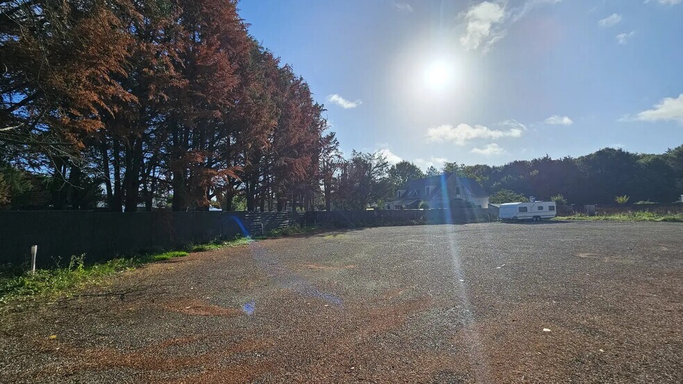 Terrain dans Pontault-Combault à louer - Photo de l’immeuble – Image 3 sur 8