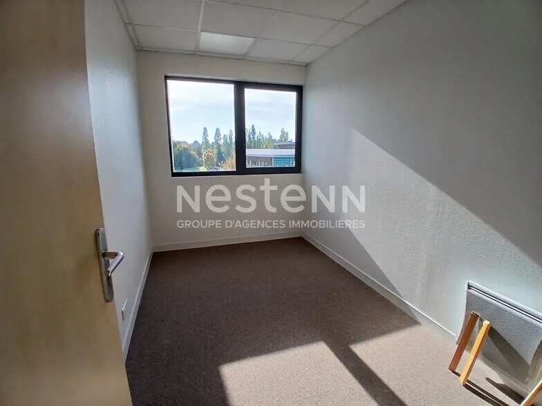 Bureau dans Vannes à louer - Photo de l’immeuble – Image 2 sur 7