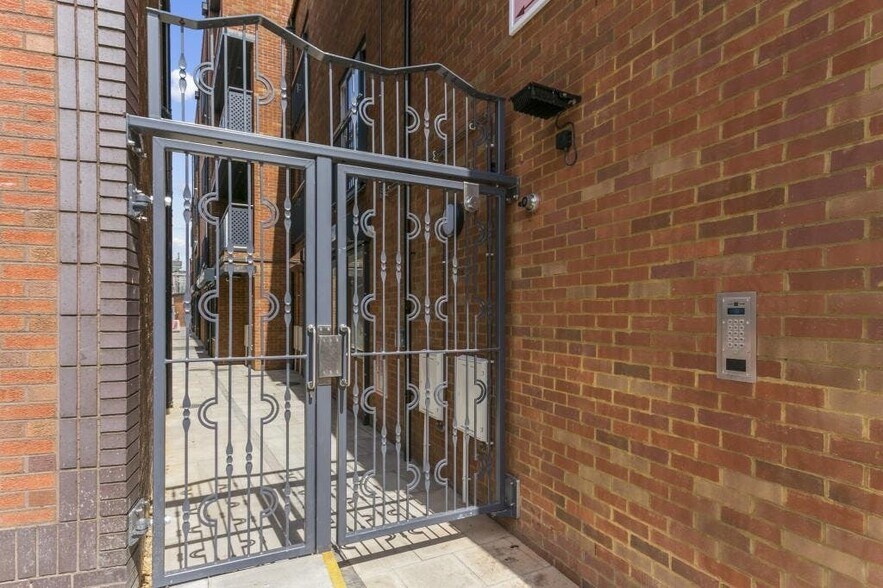 21A Buckingham St, Aylesbury à louer - Photo de l’immeuble – Image 2 sur 4