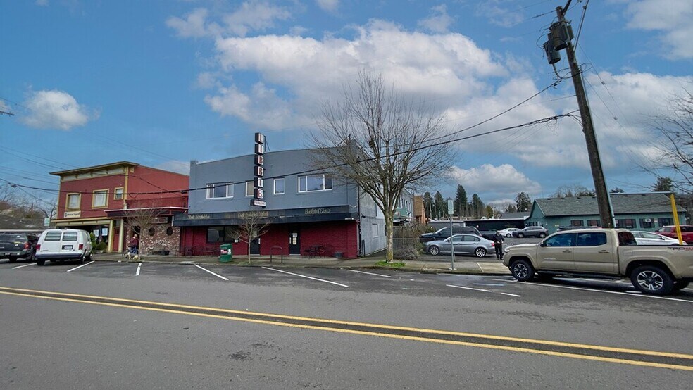 11020 SE Main St, Milwaukie, OR à vendre - Photo principale – Image 2 sur 6