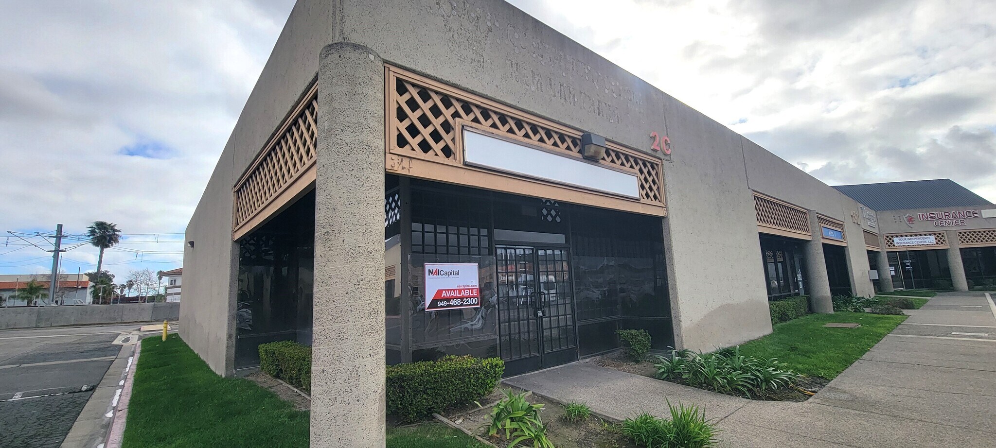 13902 Harbor Blvd, Garden Grove, CA à louer Photo principale– Image 1 sur 8