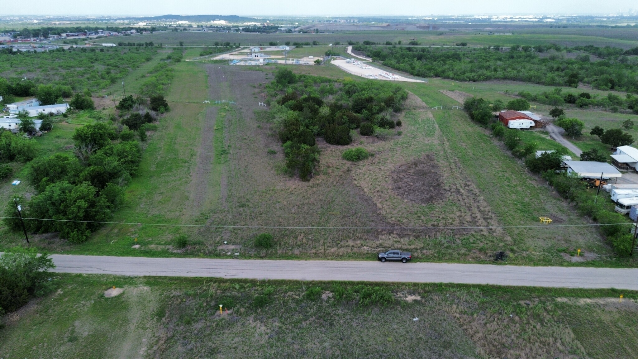 10810 McAngus Rd, Del Valle, TX à vendre Photo de l’immeuble– Image 1 sur 6