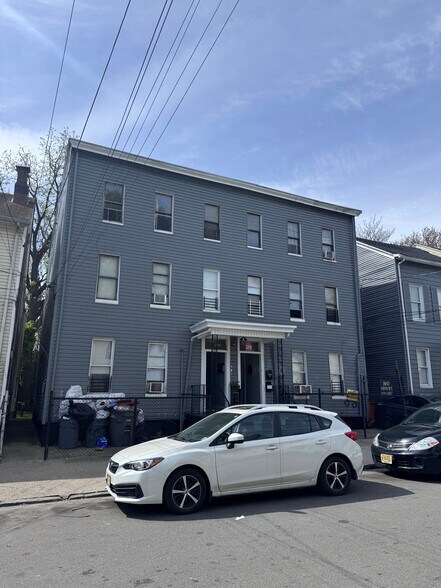 33-35 Hillman St, Paterson, NJ à vendre - Photo principale – Image 1 sur 2
