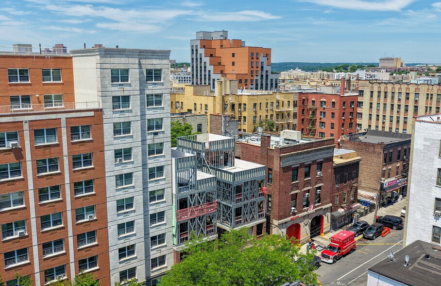 1777 Monroe Ave, Bronx, NY à vendre - Photo de l’immeuble – Image 3 sur 7