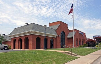 Plus de détails pour 311 S Main St, O'Fallon, MO - Bureau à vendre