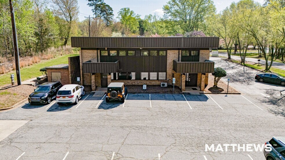 3511 Graystone Pl SE, Conover, NC à vendre - Photo de l’immeuble – Image 3 sur 5