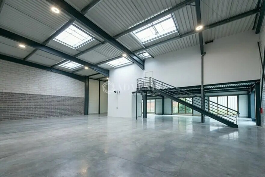 Industriel/Logistique dans Seclin à louer - Photo de l’immeuble – Image 3 sur 8