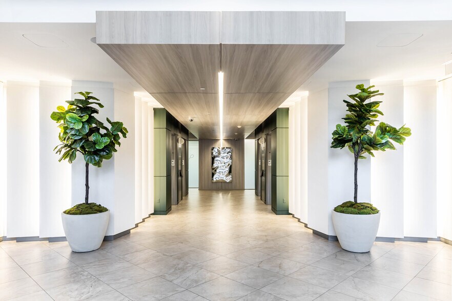 5555 Glenridge Connector, Atlanta, GA à louer - Photo de l’immeuble – Image 3 sur 7