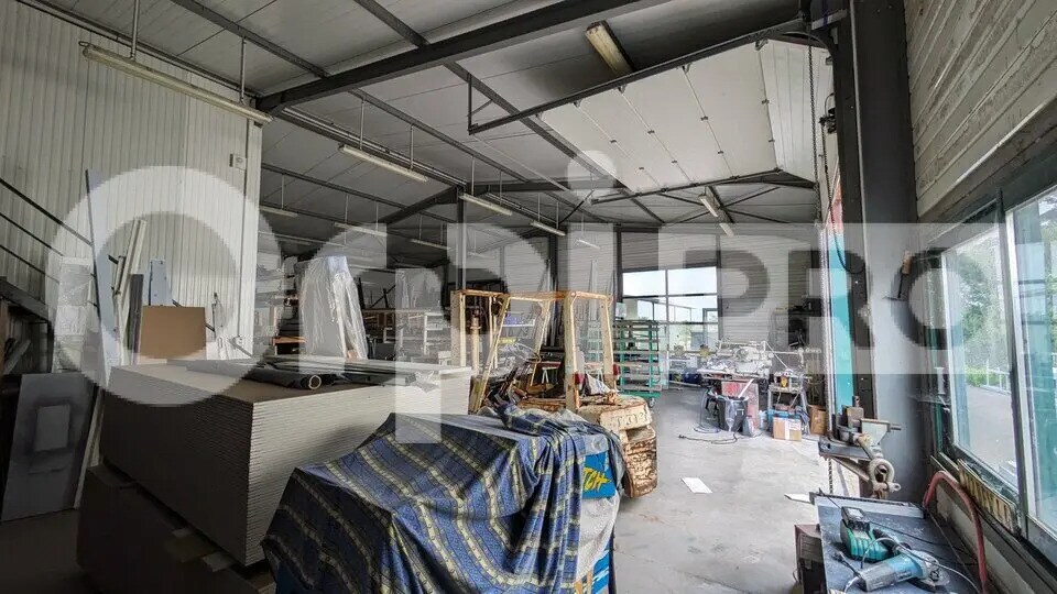 Local d’activités dans Le Pouliguen à louer - Photo de l’immeuble – Image 3 sur 4