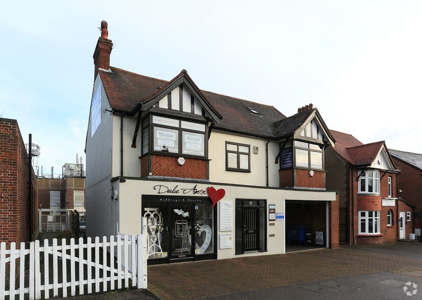 25 High St, Gillingham à louer - Photo principale – Image 1 sur 2