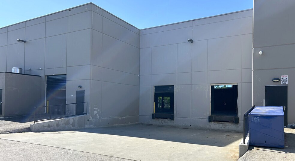 19097 26th Ave, Surrey, BC à louer - Photo de l’immeuble – Image 2 sur 13