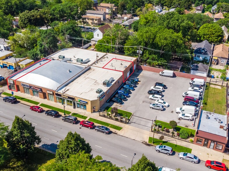 9238-9244 S Stony Island Ave, Chicago, IL à louer - Photo de l’immeuble – Image 2 sur 10