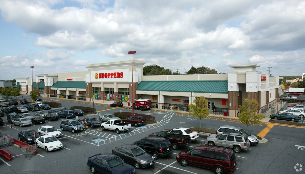 7710 Riverdale Rd, New Carrollton, MD à louer - Photo de l’immeuble – Image 2 sur 5