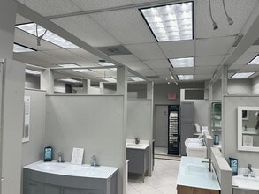 1711-1759 N Powerline Rd, Pompano Beach, FL à louer Photo intérieure– Image 1 sur 5